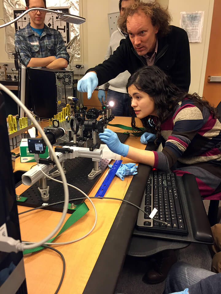 “The rail lab course was a great introduction to the week and was wonderful to manipulate various components of the light microscope before trying to understand more advanced microscopy.” Quote from post-course student survey.